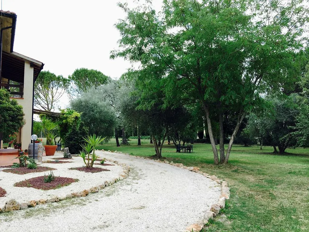 B&B 8380 - Pian Del Molino Saturnia 0*,  Italië